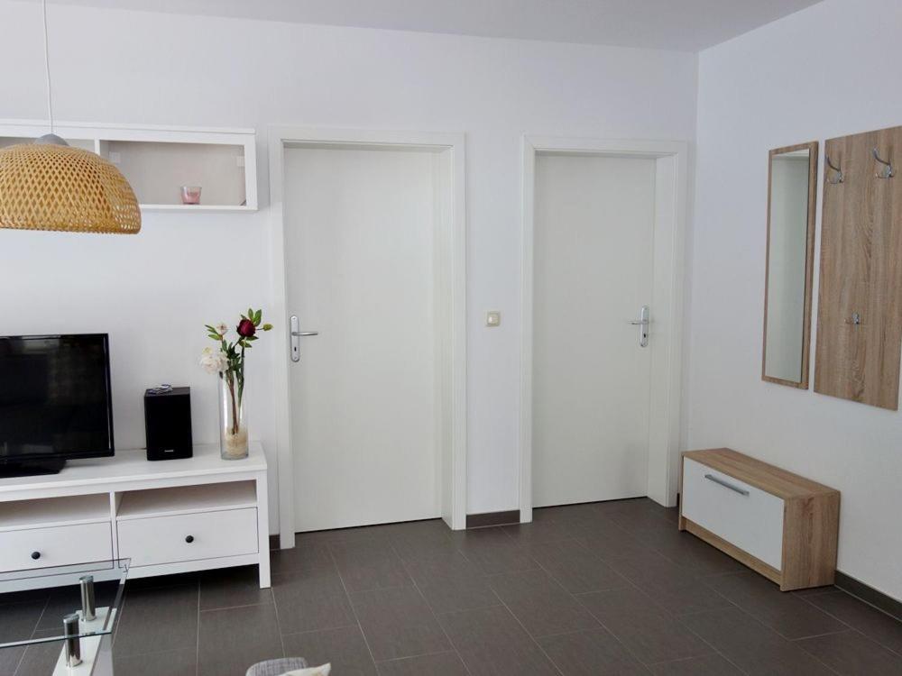 Am Kuestenwald 11 * Koserow